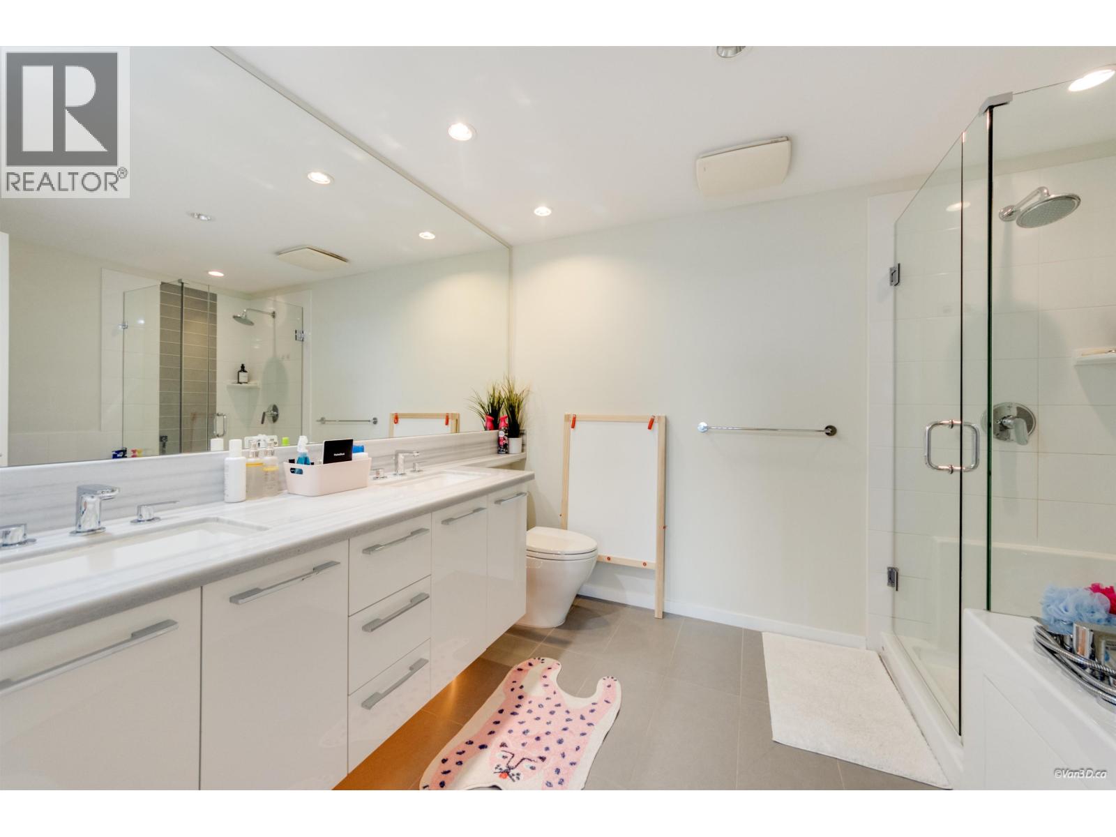 2806 3102 Windsor Gate, Coquitlam, British Columbia V3B 0J3 - Photo 17 - R3105003