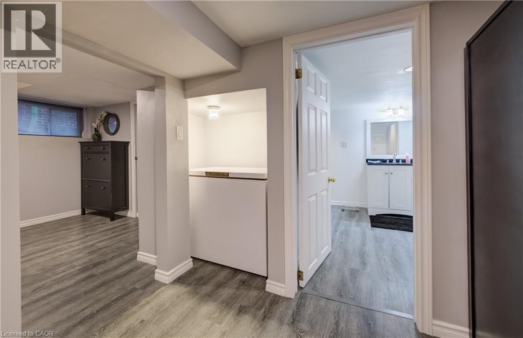 262 Province Street S, Hamilton, Ontario  L8K 2L7 - Photo 39 - 40811790