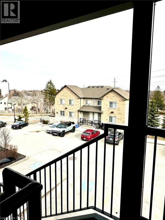 185 Windale Crescent Unit# 3b, Kitchener, Ontario  N2E 0G3 - Photo 3 - 40816270