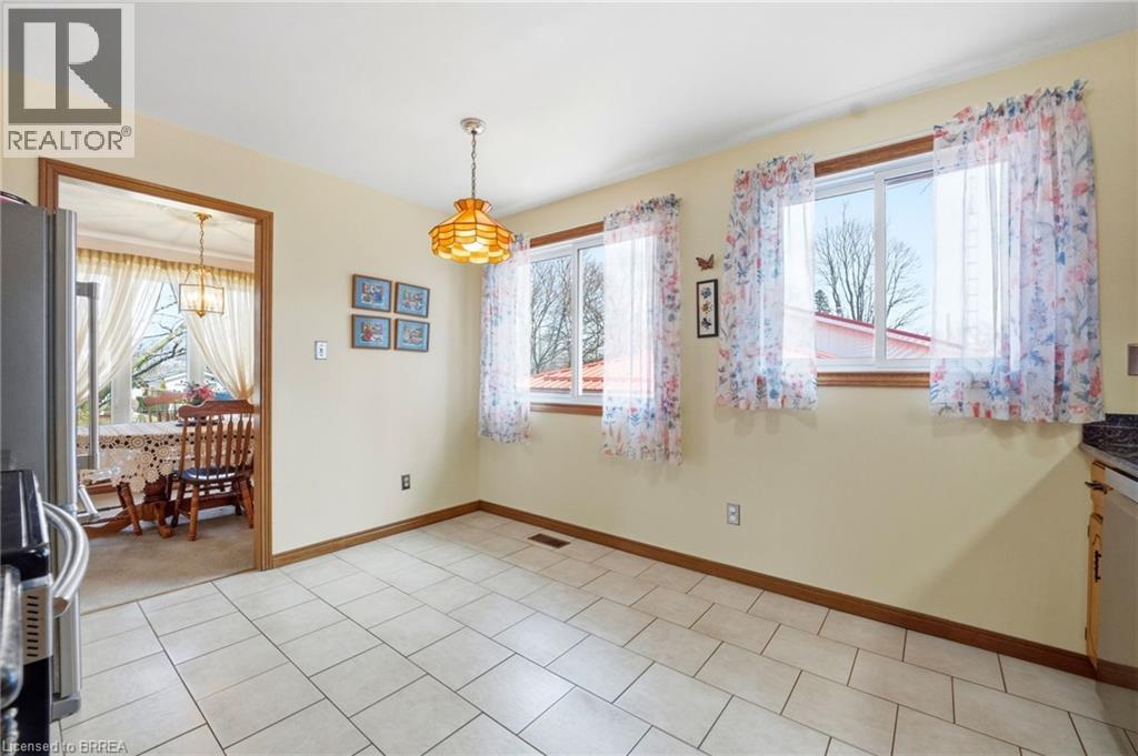 35 Bernard Avenue, Brantford, Ontario  N3R 7K7 - Photo 14 - 40815522