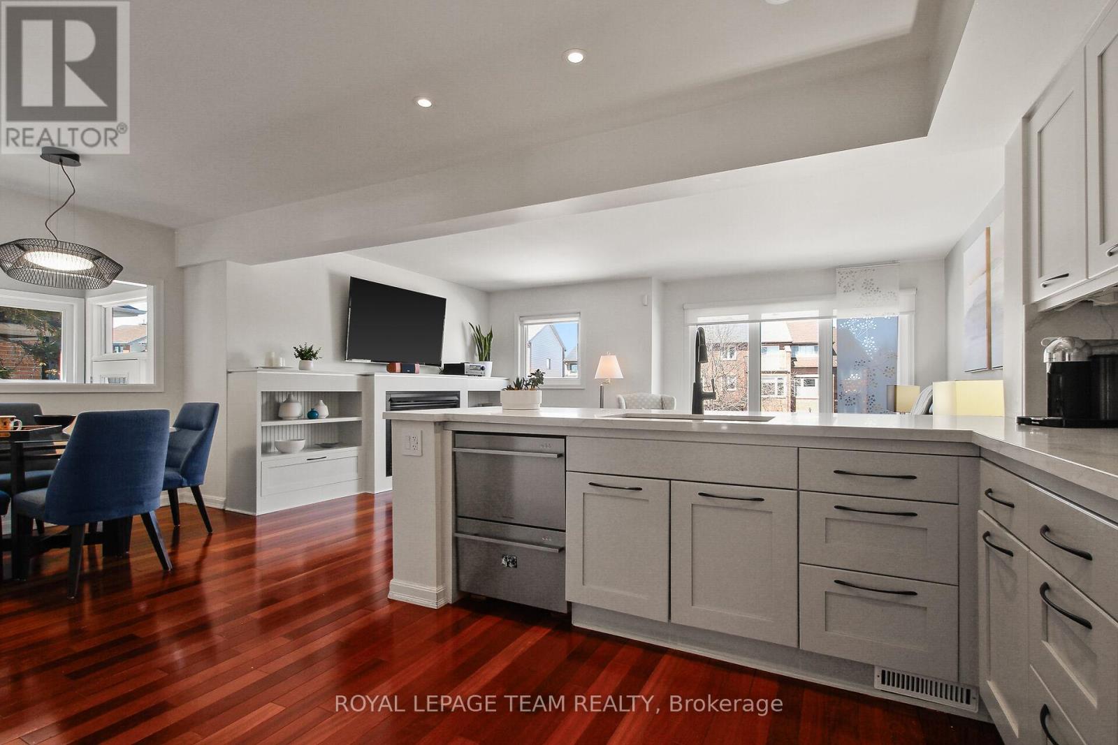 224 Knudson Drive, Ottawa, Ontario  K2K 2N7 - Photo 24 - X12941270