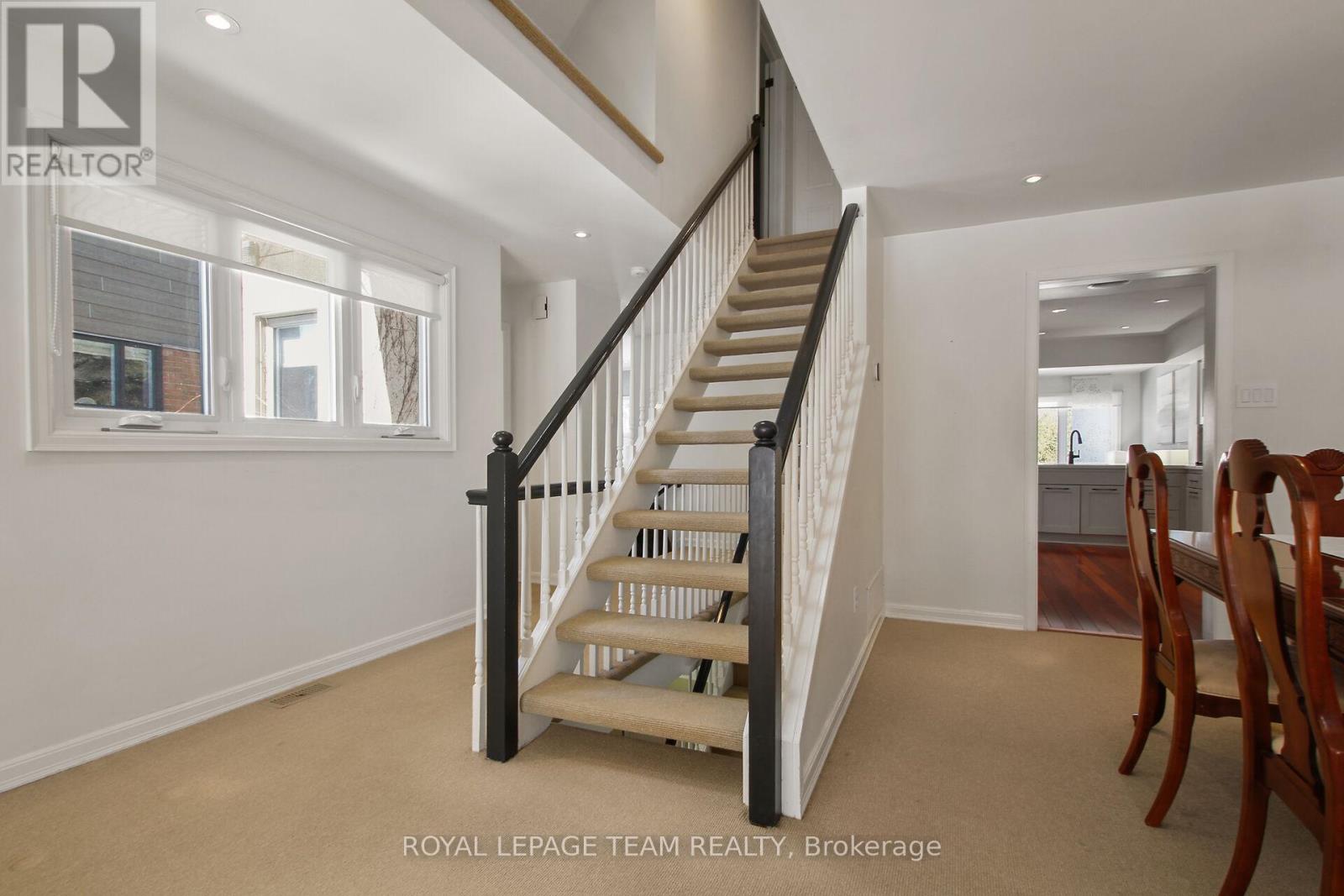 224 Knudson Drive, Ottawa, Ontario  K2K 2N7 - Photo 32 - X12941270