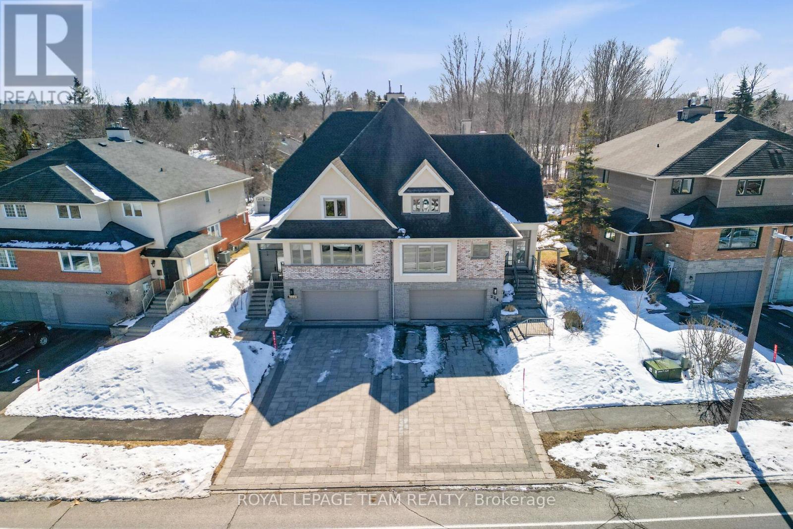 224 Knudson Drive, Ottawa, Ontario  K2K 2N7 - Photo 6 - X12941270