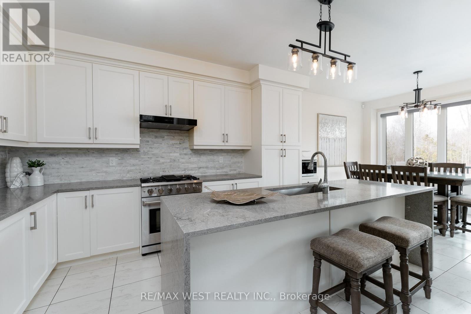 186 Bralorne Trail, Pickering, Ontario  L1V 0G1 - Photo 13 - E12941282