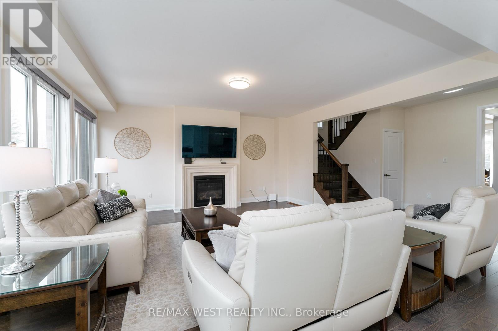 186 Bralorne Trail, Pickering, Ontario  L1V 0G1 - Photo 17 - E12941282