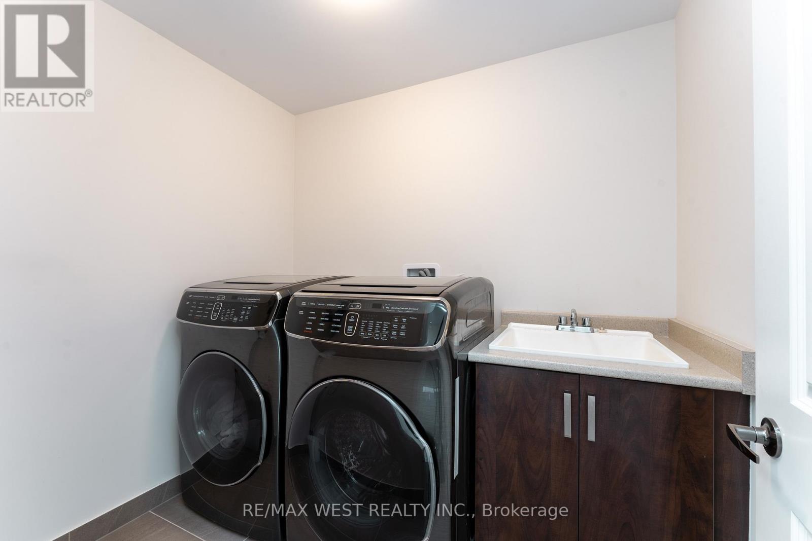 186 Bralorne Trail, Pickering, Ontario  L1V 0G1 - Photo 23 - E12941282