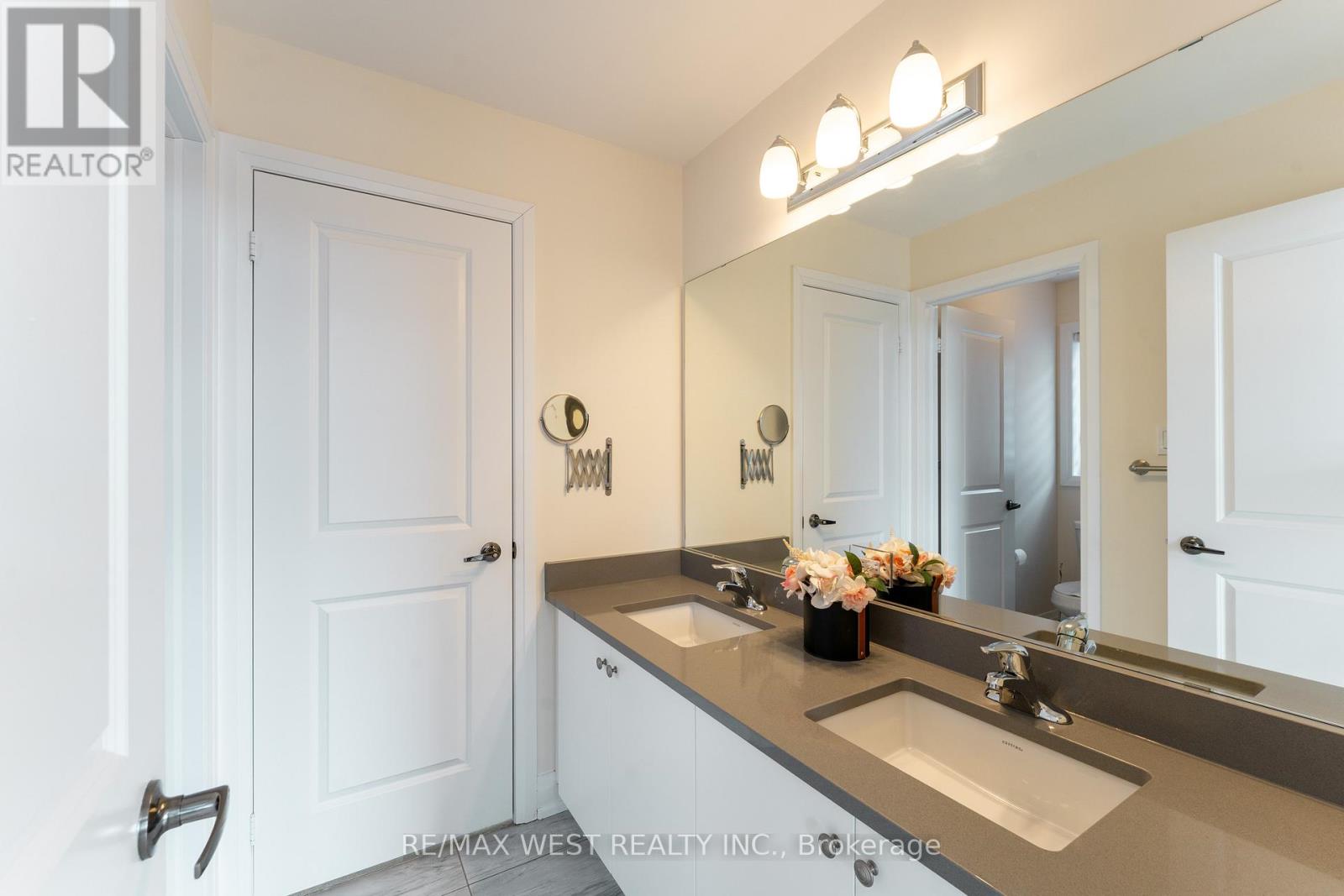 186 Bralorne Trail, Pickering, Ontario  L1V 0G1 - Photo 25 - E12941282