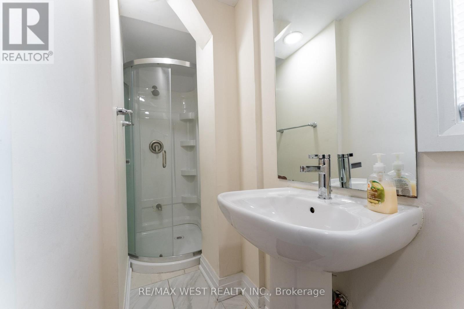 186 Bralorne Trail, Pickering, Ontario  L1V 0G1 - Photo 34 - E12941282