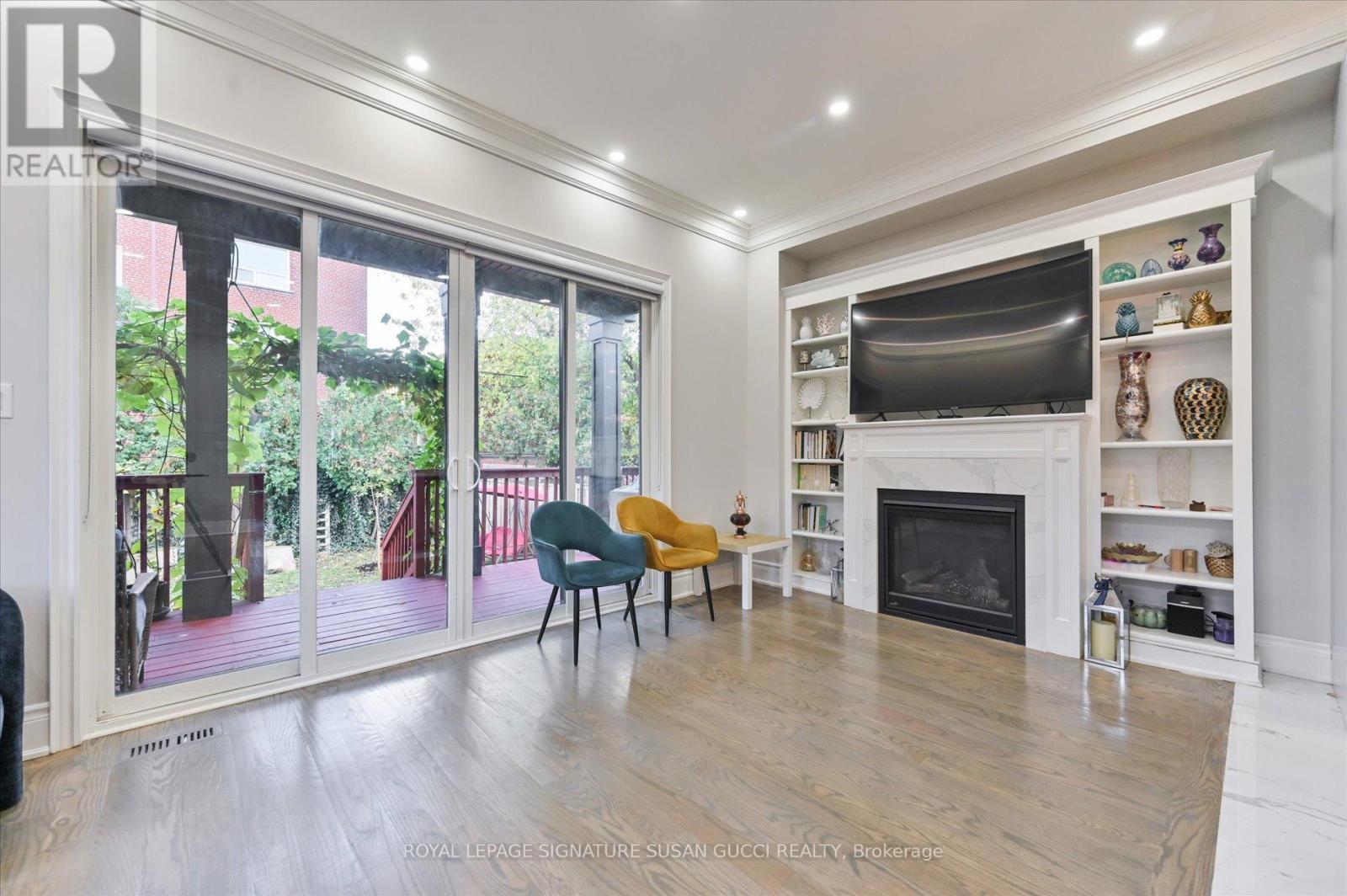 3 Holmstead Avenue, Toronto, Ontario  M4B 1S9 - Photo 18 - E12941318