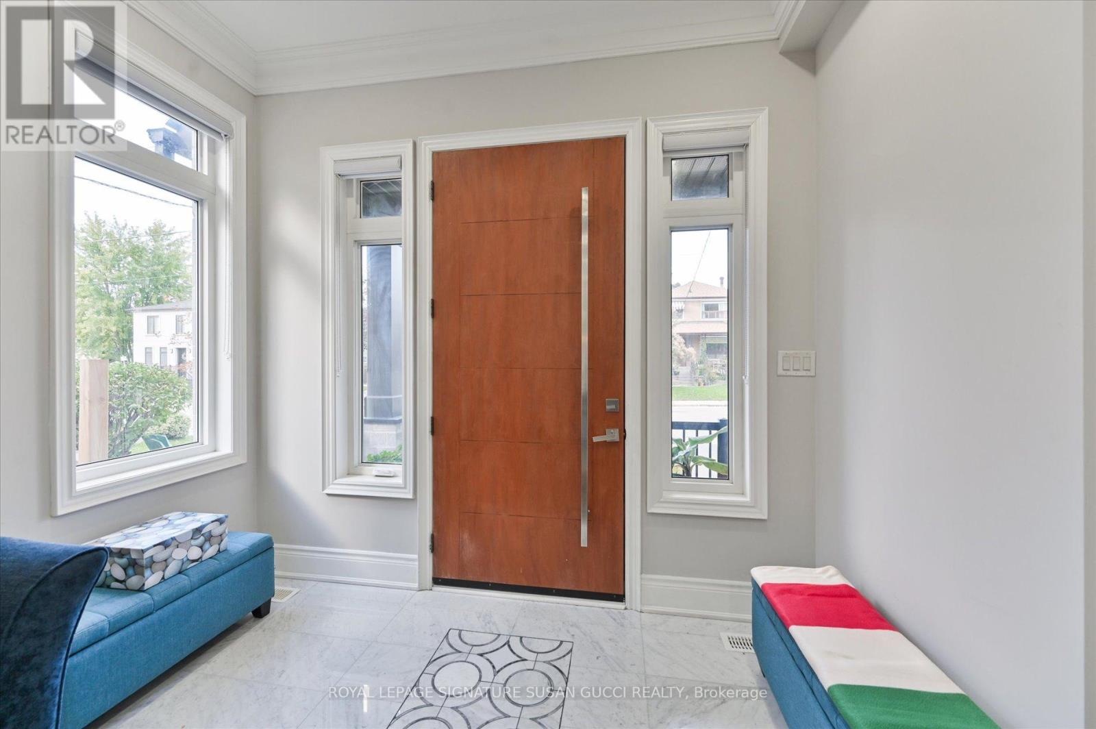 3 Holmstead Avenue, Toronto, Ontario  M4B 1S9 - Photo 3 - E12941318