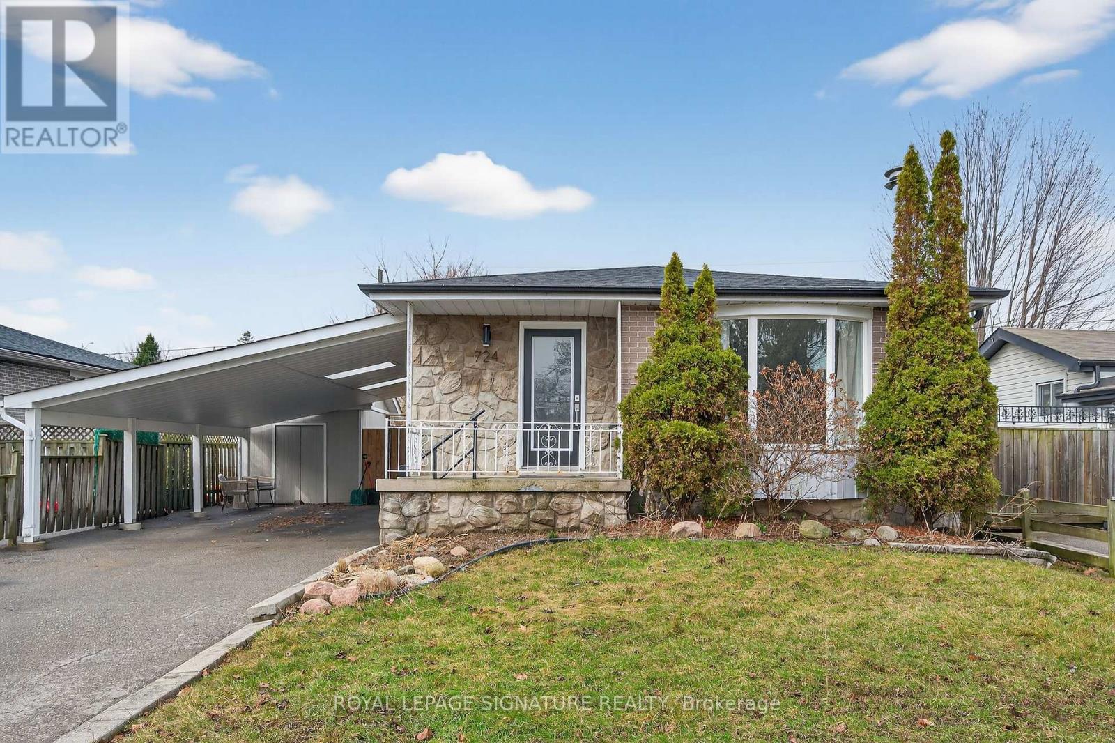 MAIN - 724 BALATON AVENUE, Pickering, Ontario