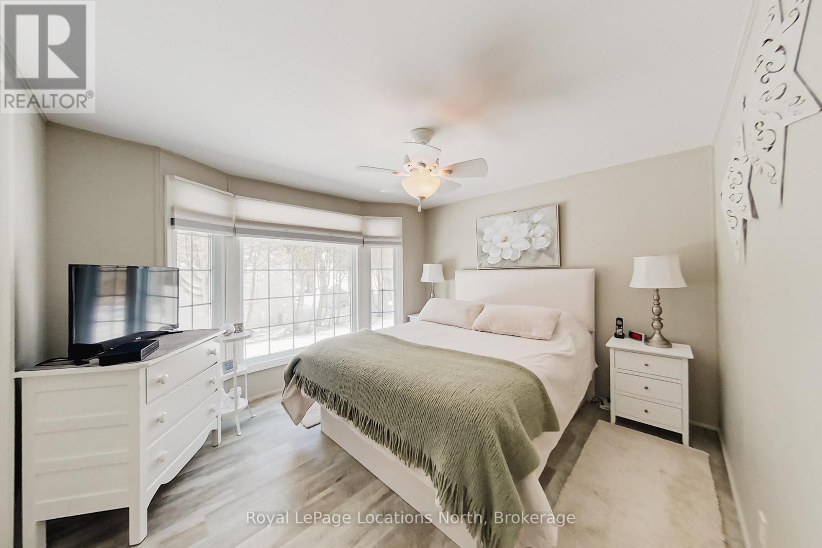 22 Prince Charles Avenue, Springwater, Ontario  L0L 1P0 - Photo 19 - S12940126