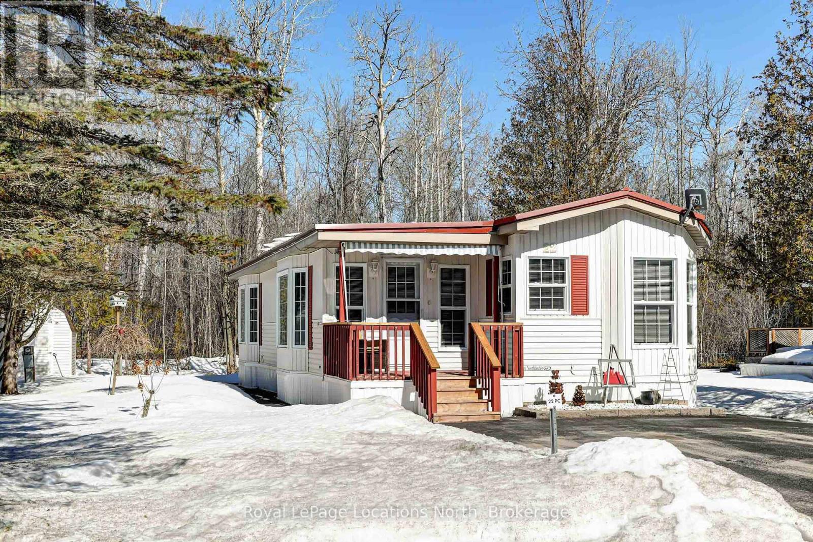 22 Prince Charles Avenue, Springwater, Ontario  L0L 1P0 - Photo 3 - S12940126
