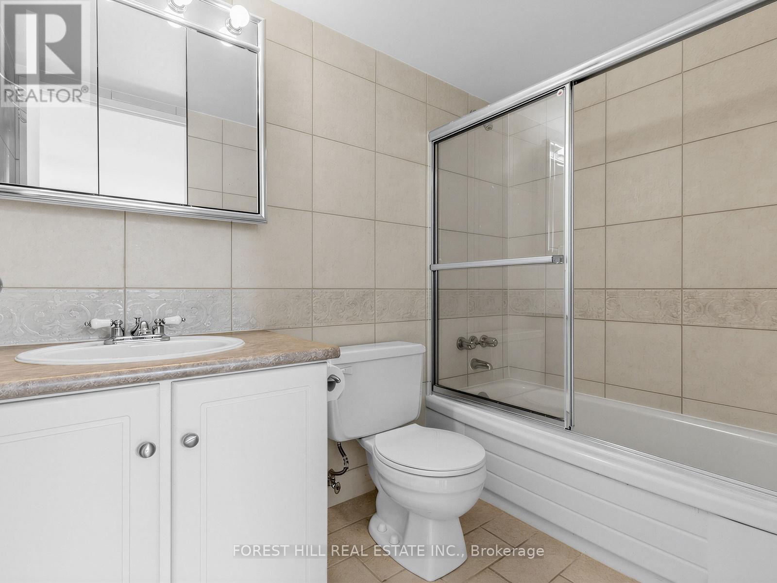 2313 - 633 Bay Street, Toronto, Ontario  M5G 2G4 - Photo 23 - C12941056