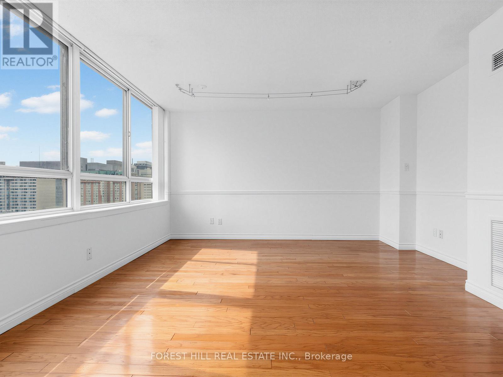 2313 - 633 Bay Street, Toronto, Ontario  M5G 2G4 - Photo 31 - C12941056