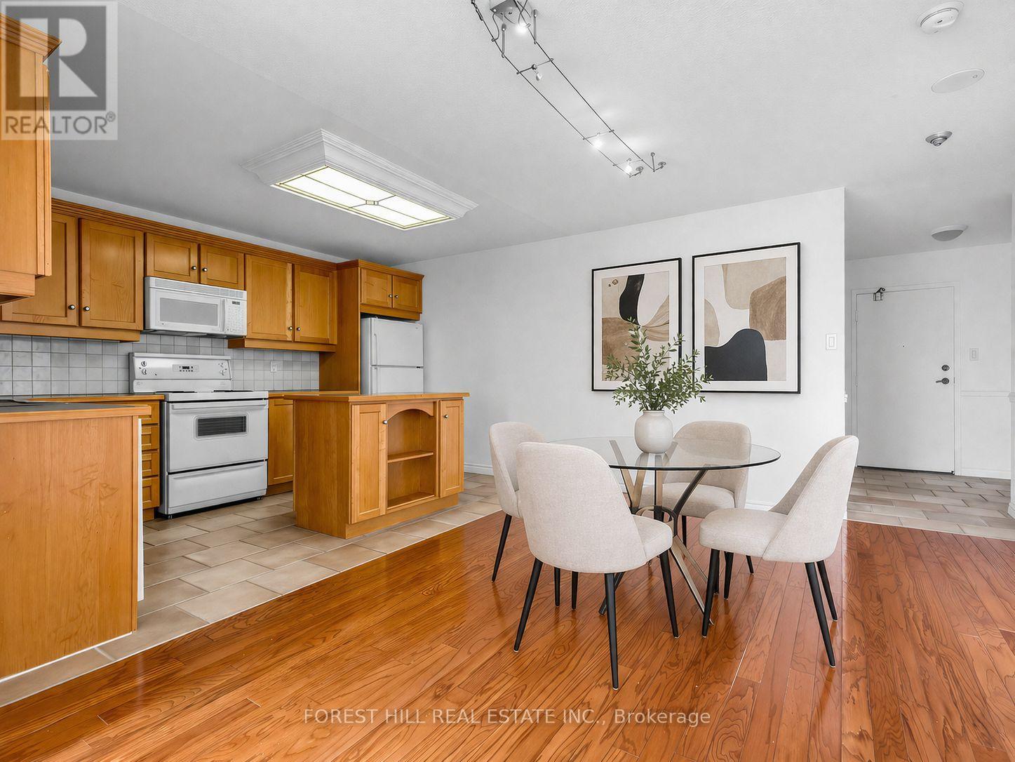 2313 - 633 Bay Street, Toronto, Ontario  M5G 2G4 - Photo 5 - C12941056