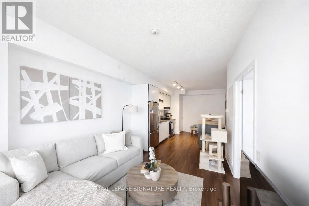 3702 - 4065 Confederation Parkway, Mississauga, Ontario  L5B 0L4 - Photo 2 - W12914274