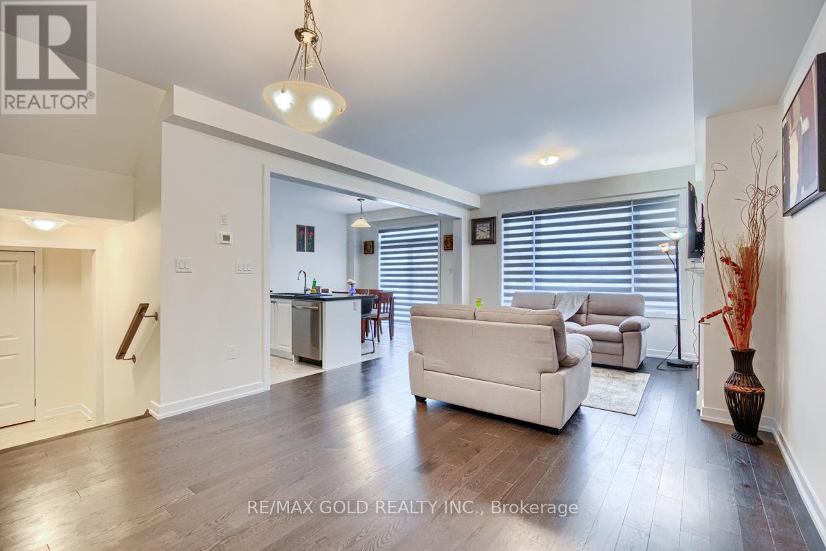 27 Garland Avenue, Cambridge, Ontario N1T 0E7 - Photo 10 - X12934374