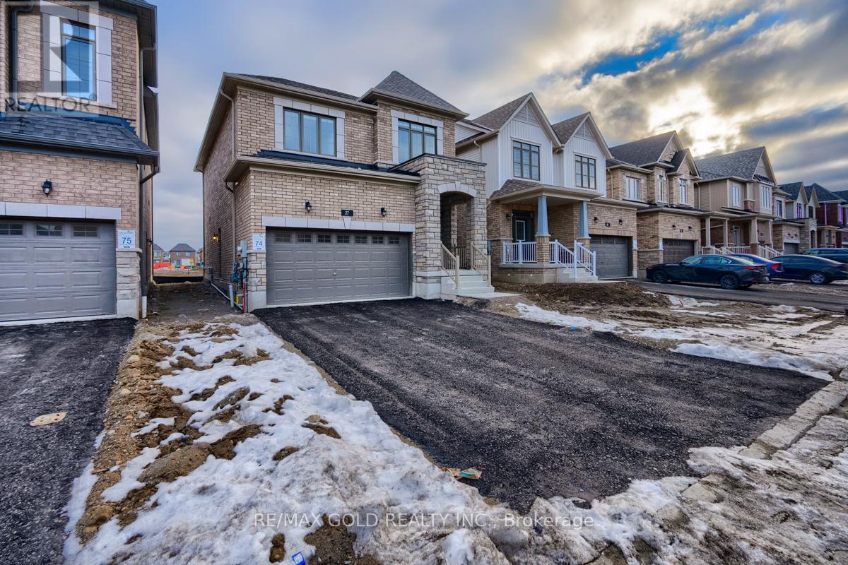 27 Garland Avenue, Cambridge, Ontario N1T 0E7 - Photo 3 - X12934374