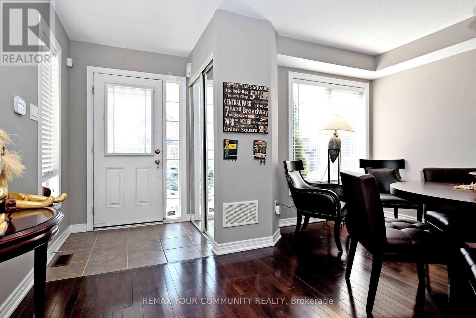 44 Stoyell Drive, Richmond Hill, Ontario  L4E 0M7 - Photo 2 - N12941242