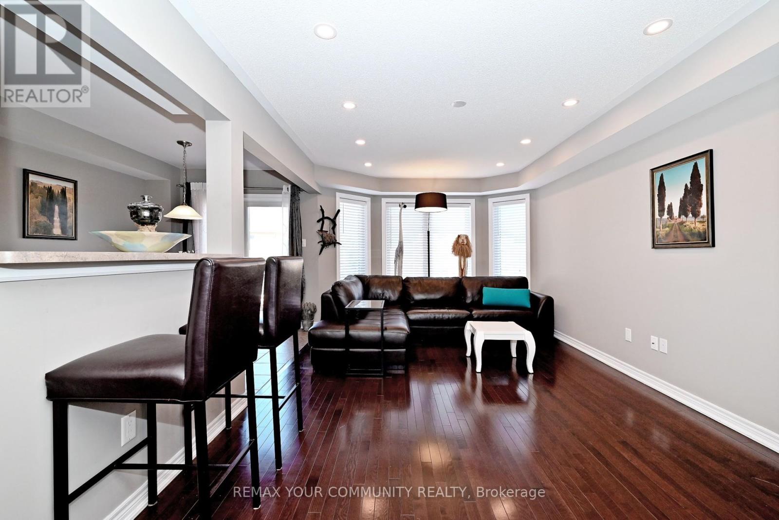 44 Stoyell Drive, Richmond Hill, Ontario  L4E 0M7 - Photo 5 - N12941242