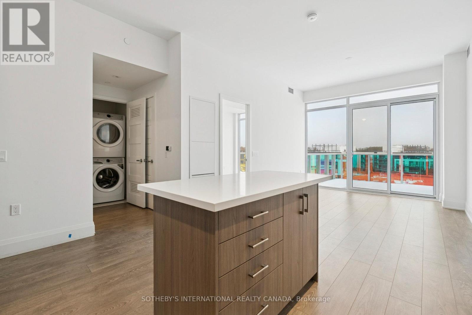 621 - 333 Sunseeker Avenue E, Innisfil, Ontario  L9S 0R6 - Photo 14 - N12941260