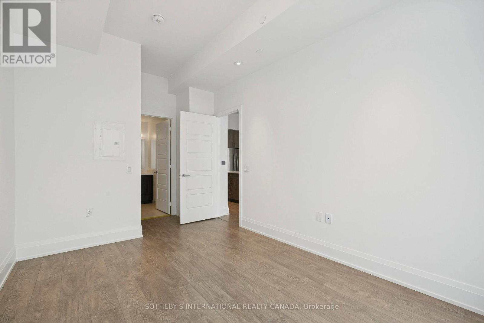 621 - 333 Sunseeker Avenue E, Innisfil, Ontario  L9S 0R6 - Photo 17 - N12941260