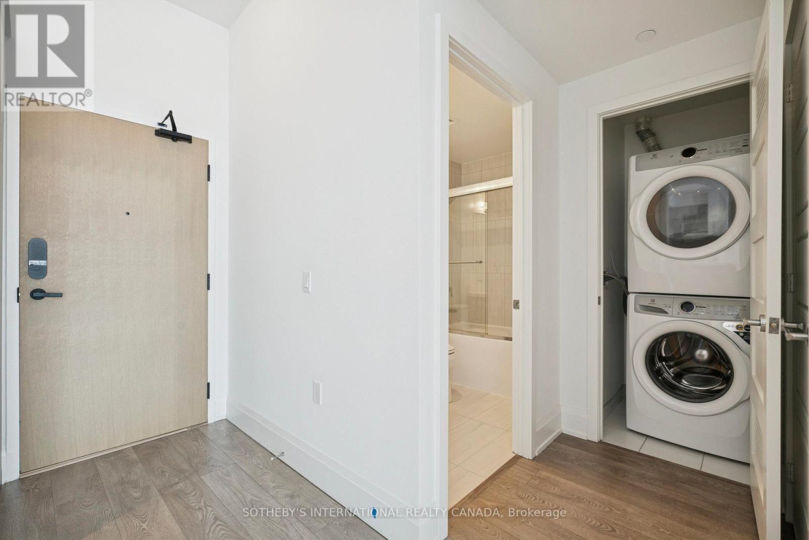 621 - 333 Sunseeker Avenue E, Innisfil, Ontario  L9S 0R6 - Photo 4 - N12941260