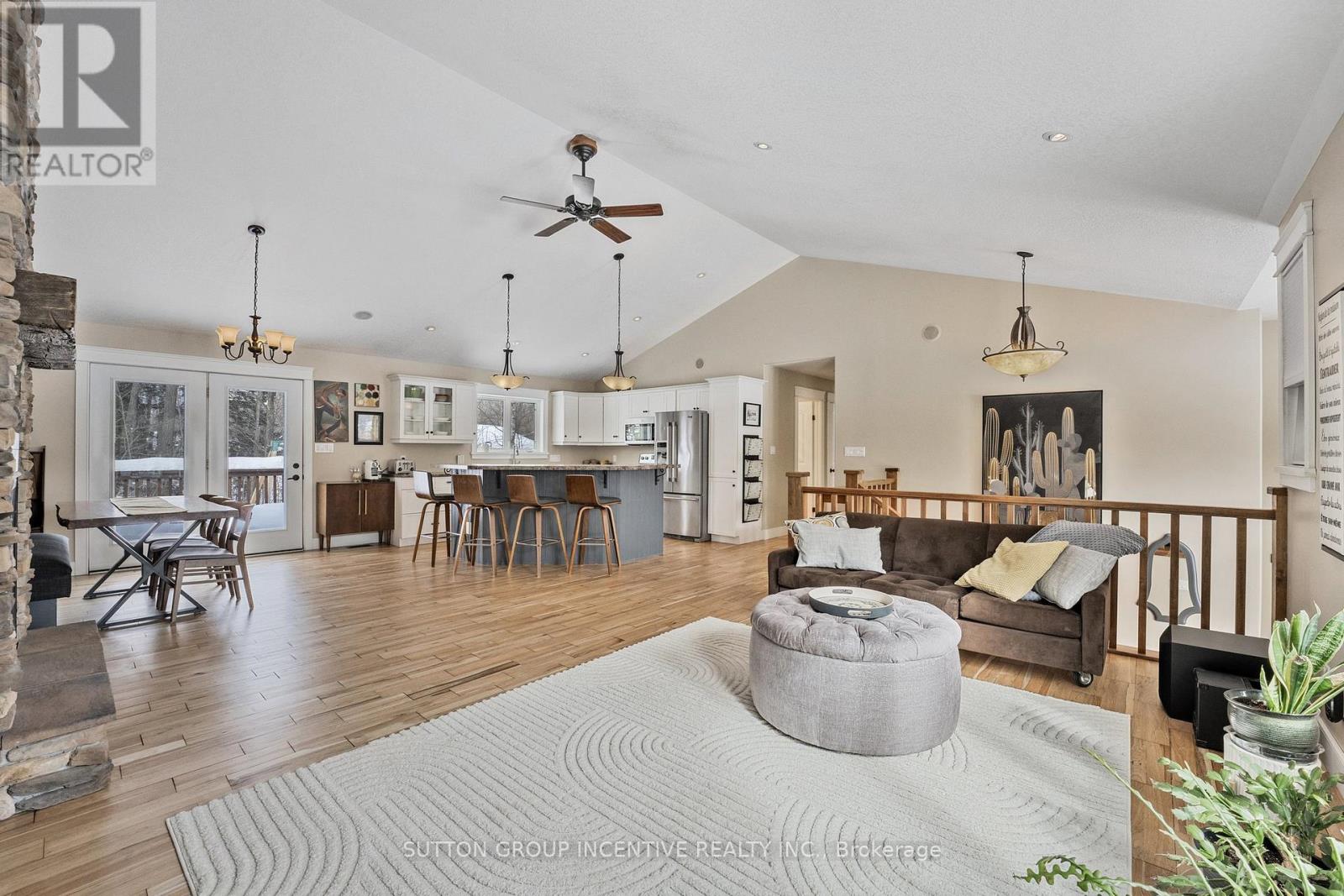 48 Tall Pines Drive, Tiny, Ontario  L9M 0H4 - Photo 10 - S12941236