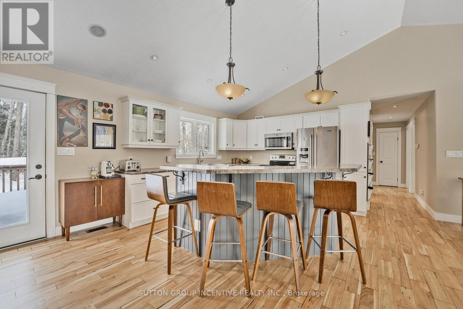 48 Tall Pines Drive, Tiny, Ontario  L9M 0H4 - Photo 12 - S12941236