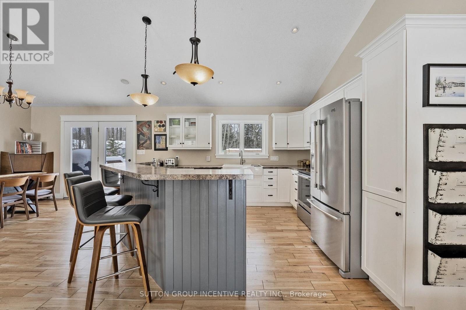 48 Tall Pines Drive, Tiny, Ontario  L9M 0H4 - Photo 13 - S12941236