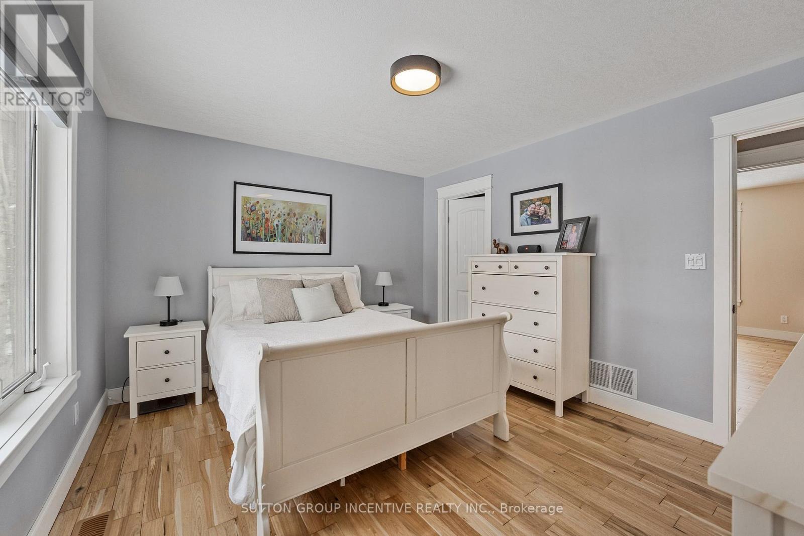 48 Tall Pines Drive, Tiny, Ontario  L9M 0H4 - Photo 20 - S12941236