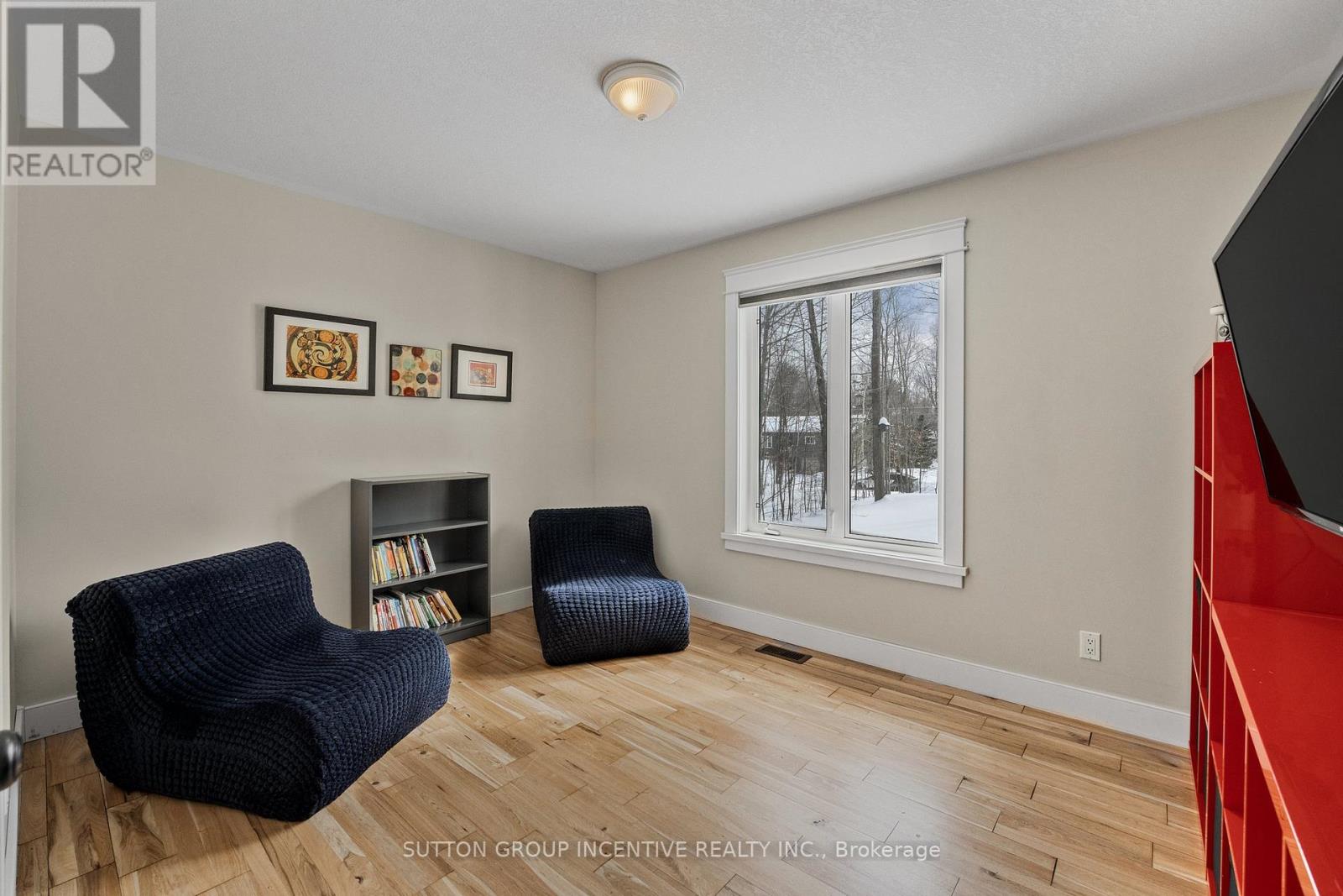 48 Tall Pines Drive, Tiny, Ontario  L9M 0H4 - Photo 22 - S12941236