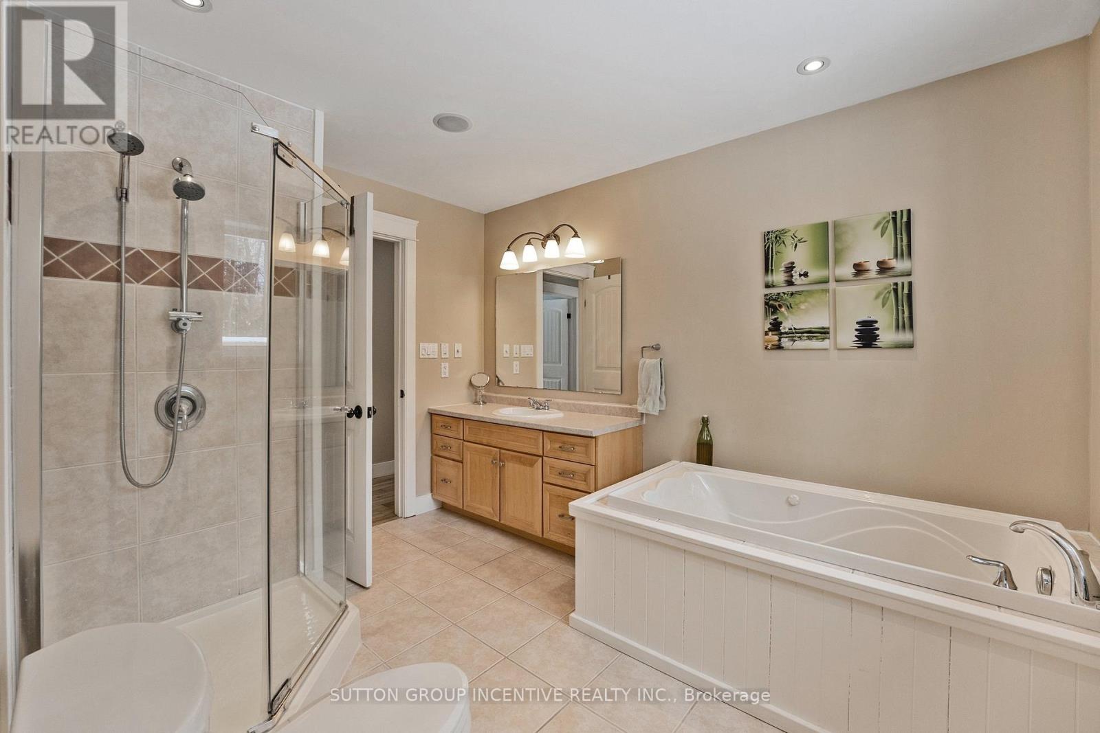 48 Tall Pines Drive, Tiny, Ontario  L9M 0H4 - Photo 24 - S12941236