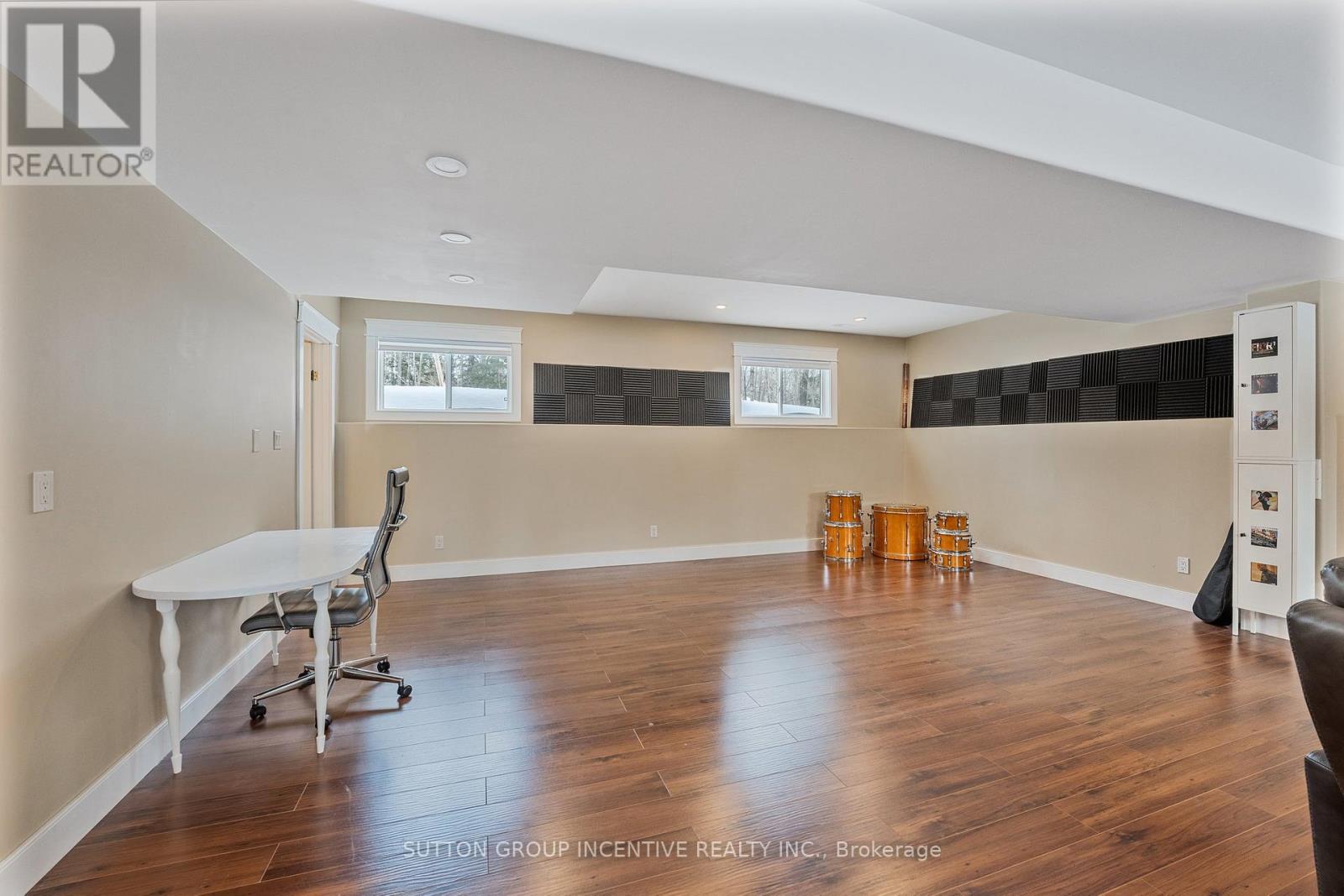 48 Tall Pines Drive, Tiny, Ontario  L9M 0H4 - Photo 31 - S12941236