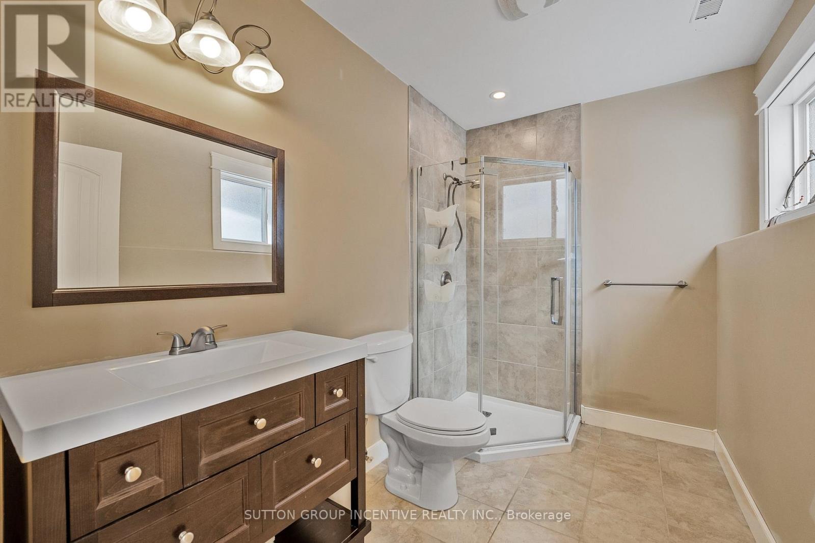 48 Tall Pines Drive, Tiny, Ontario  L9M 0H4 - Photo 32 - S12941236