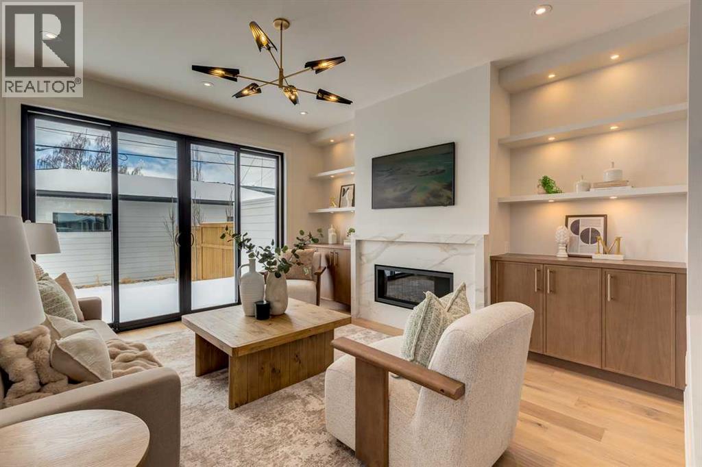 2233 35 Street SW, Calgary, Alberta  T3E 2X7 - Photo 4 - A2292731