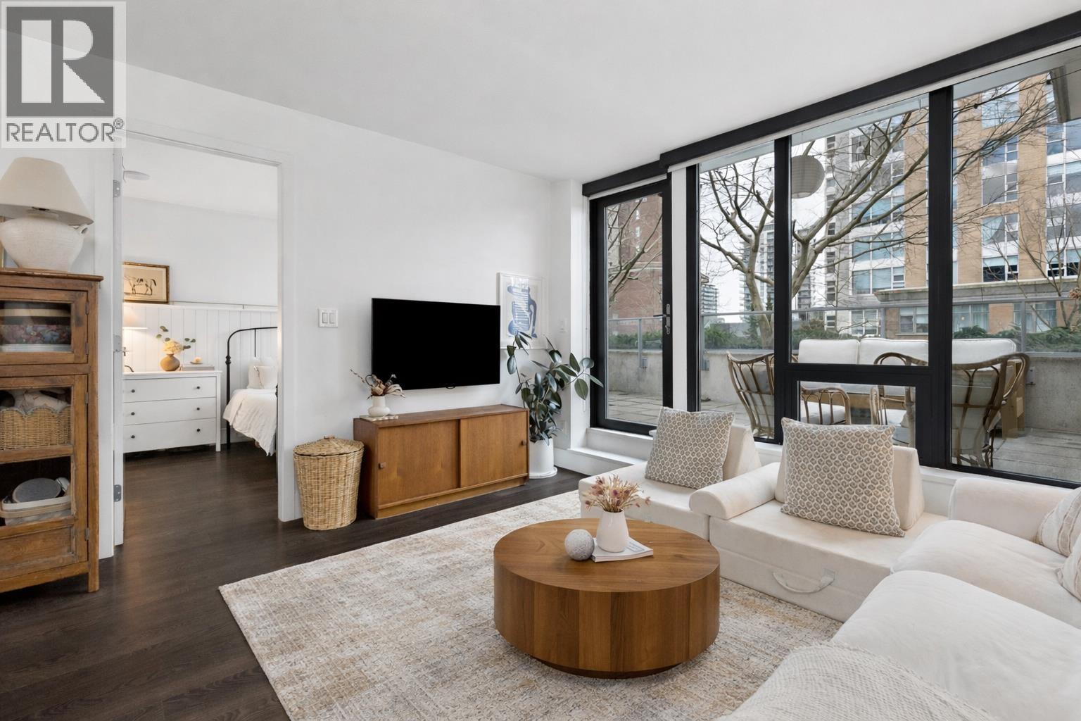 303 150 W 15th Street, North Vancouver, British Columbia  V7M 1R5 - Photo 17 - R3104755