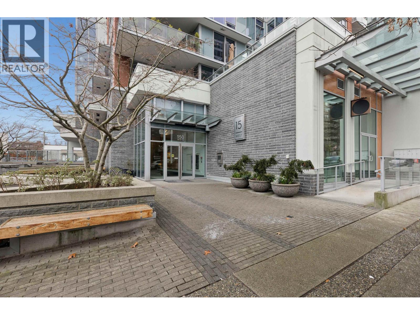 303 150 W 15th Street, North Vancouver, British Columbia  V7M 1R5 - Photo 35 - R3104755