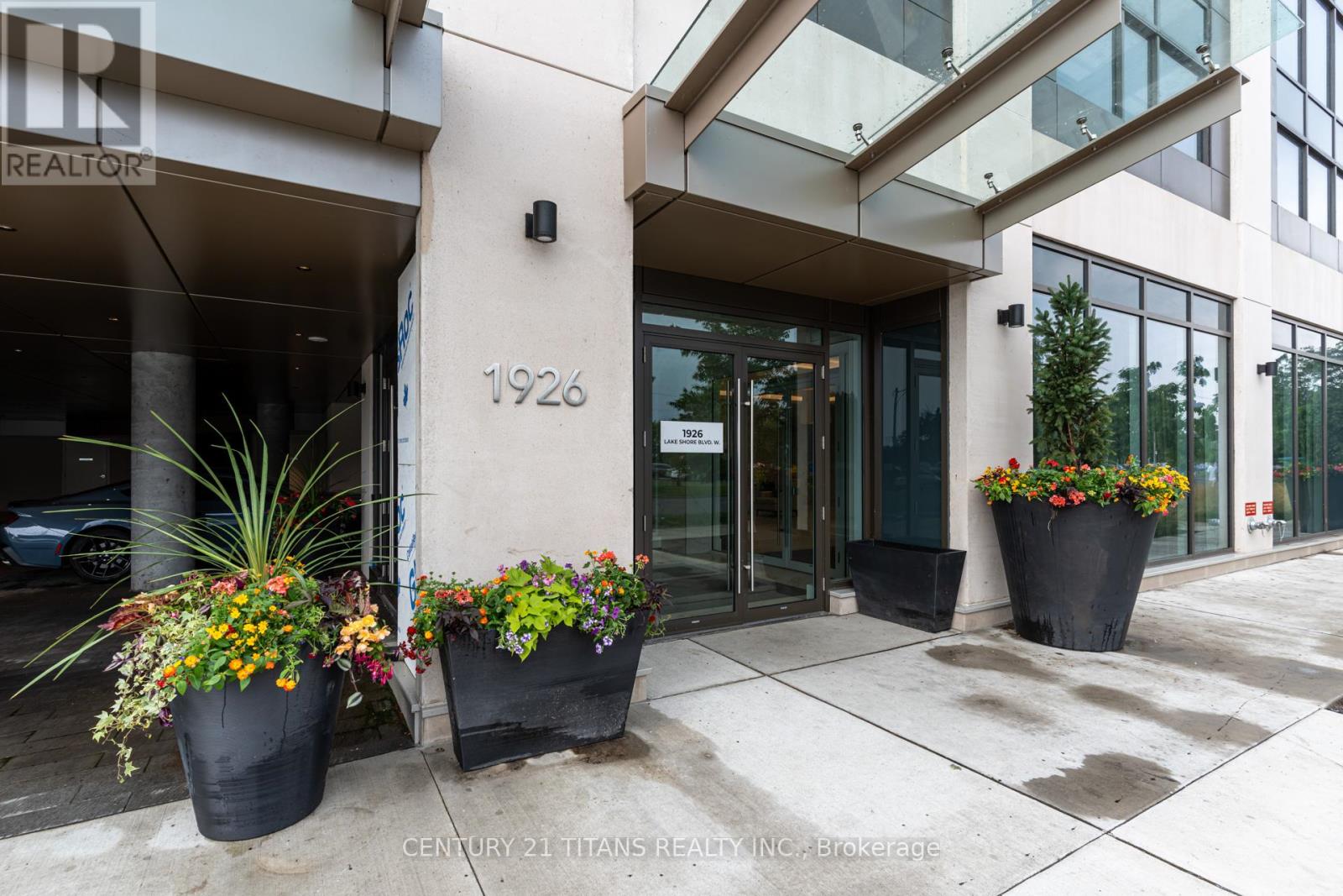 4010 - 1926 Lakeshore Boulevard, Toronto, Ontario  M6S 1A2 - Photo 4 - W12941238