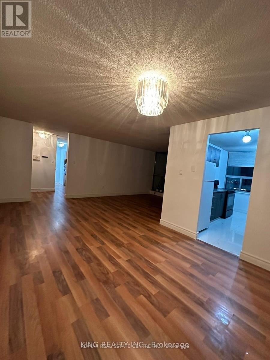 1904 - 15 Kensington Road, Brampton, Ontario  L6T 3W2 - Photo 4 - W12941310