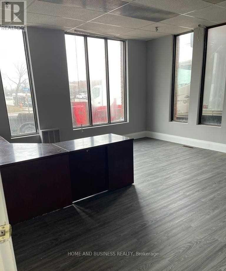 A - 1880 Bonhill Road, Mississauga, Ontario  L5T 1C4 - Photo 14 - W12941324