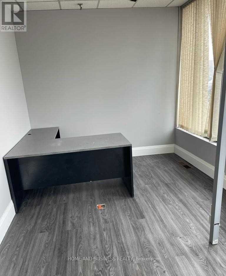 A - 1880 Bonhill Road, Mississauga, Ontario  L5T 1C4 - Photo 15 - W12941324