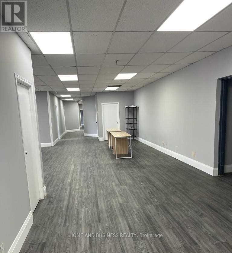 A - 1880 Bonhill Road, Mississauga, Ontario  L5T 1C4 - Photo 2 - W12941324