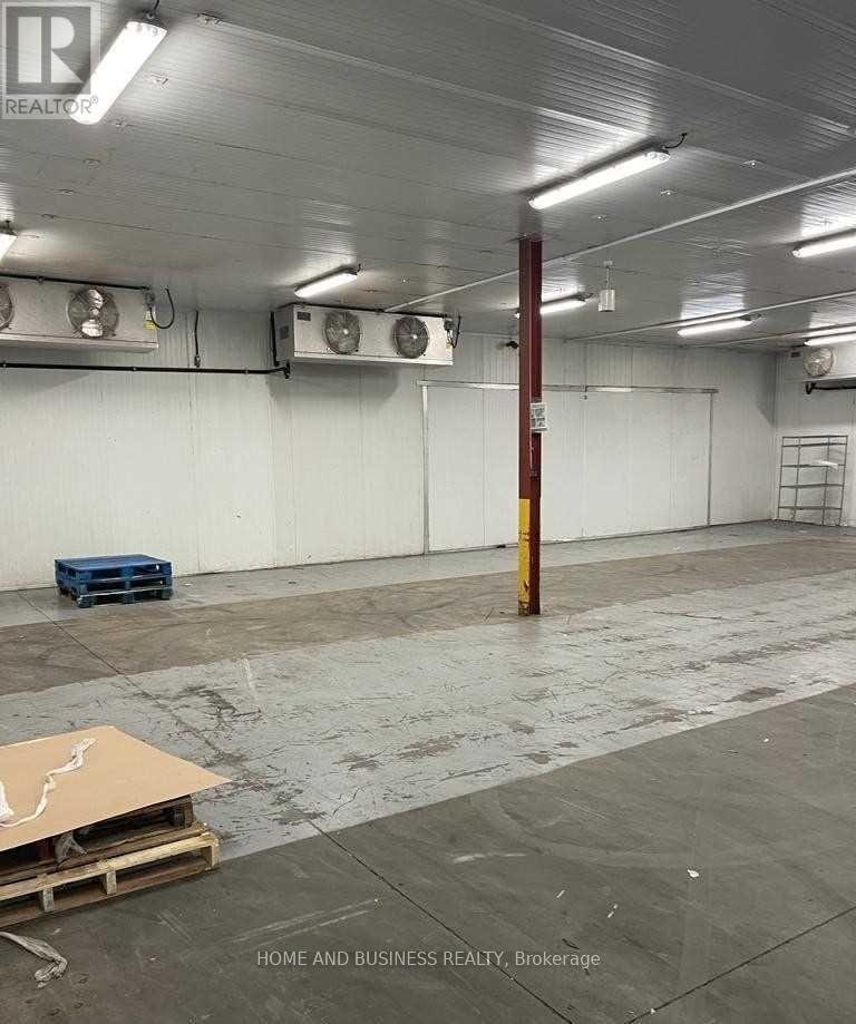 A - 1880 Bonhill Road, Mississauga, Ontario  L5T 1C4 - Photo 22 - W12941324