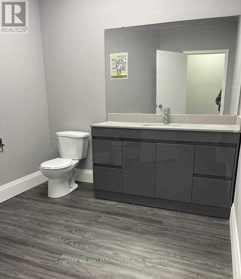 A - 1880 Bonhill Road, Mississauga, Ontario  L5T 1C4 - Photo 9 - W12941324