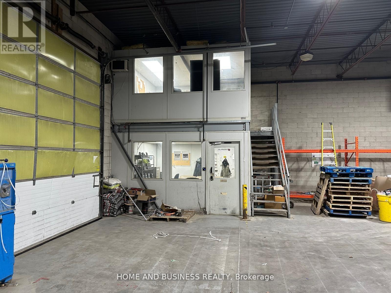 B - 1880 Bonhill Road, Mississauga, Ontario  L5T 1C4 - Photo 11 - W12941328