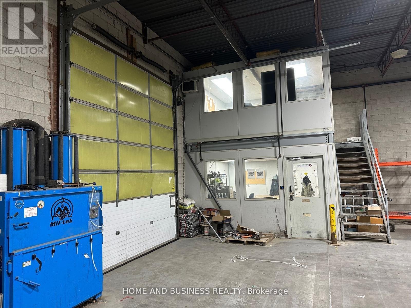 B - 1880 Bonhill Road, Mississauga, Ontario  L5T 1C4 - Photo 12 - W12941328