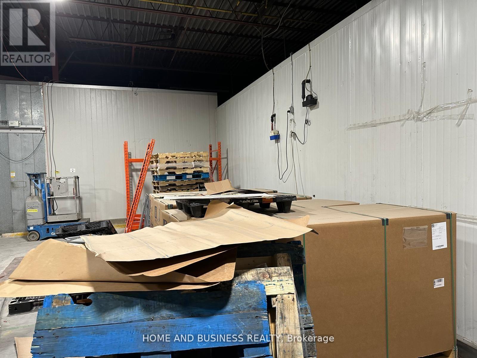 B - 1880 Bonhill Road, Mississauga, Ontario  L5T 1C4 - Photo 13 - W12941328