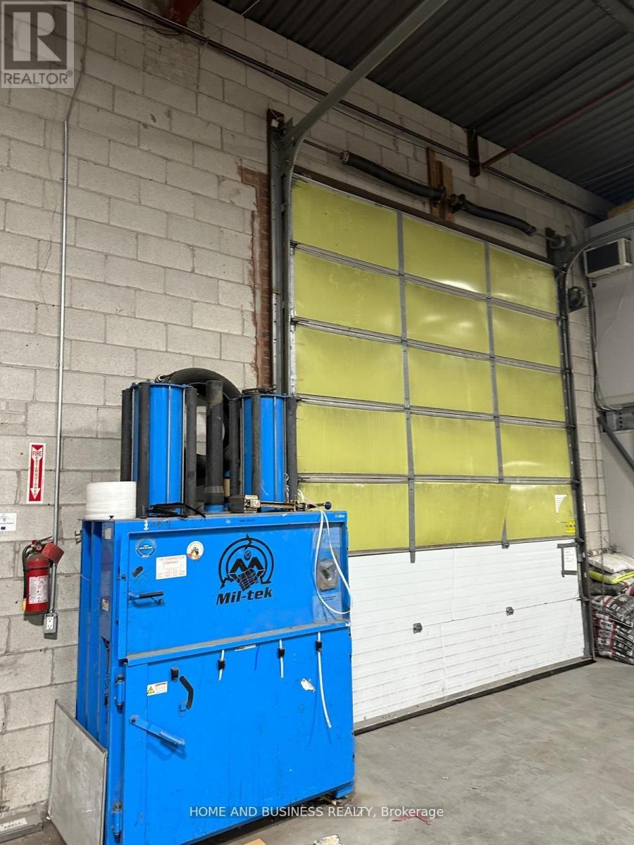 B - 1880 Bonhill Road, Mississauga, Ontario  L5T 1C4 - Photo 20 - W12941328